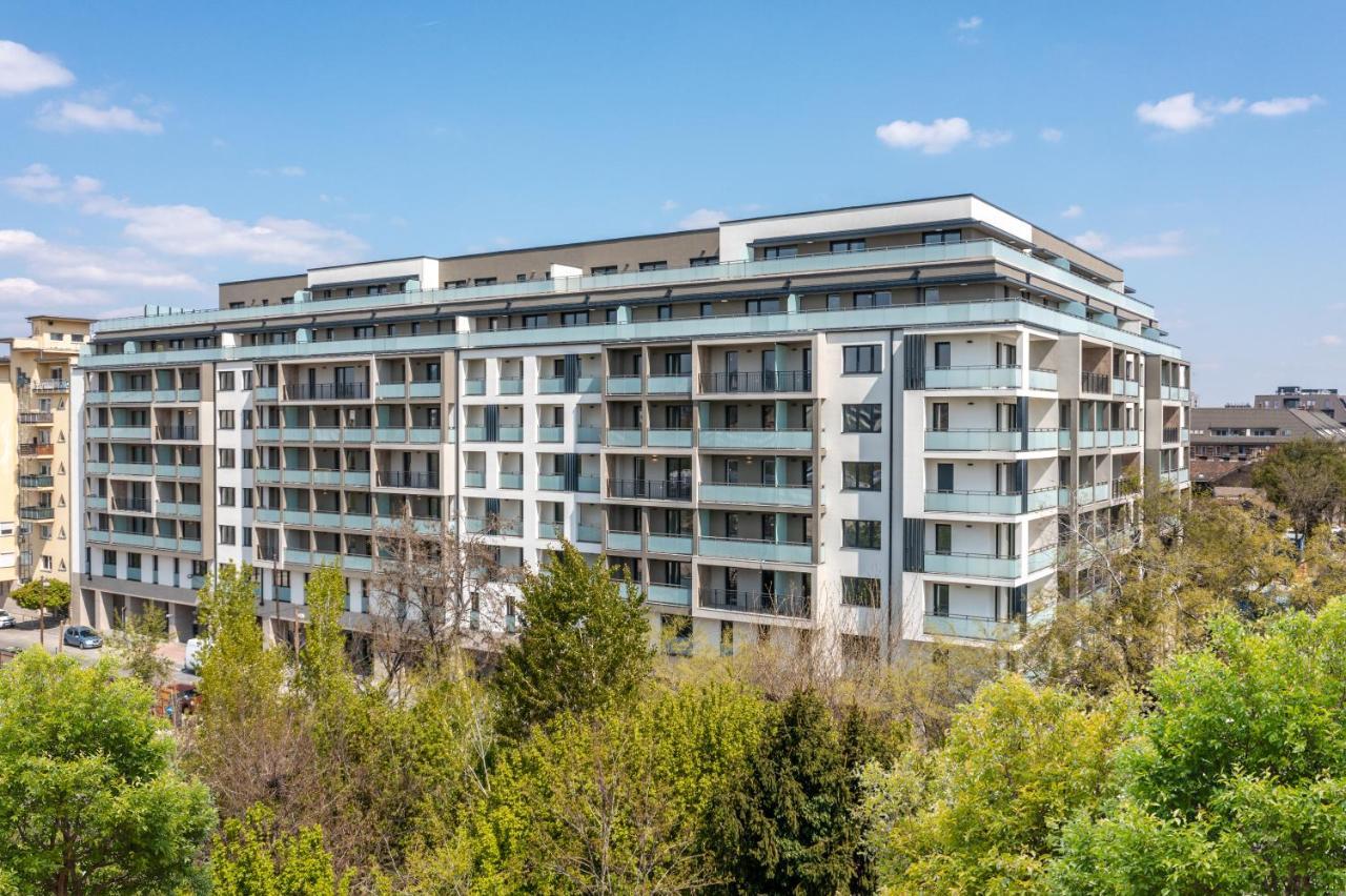 Westside Apartments By Urbanrent Budapest Esterno foto