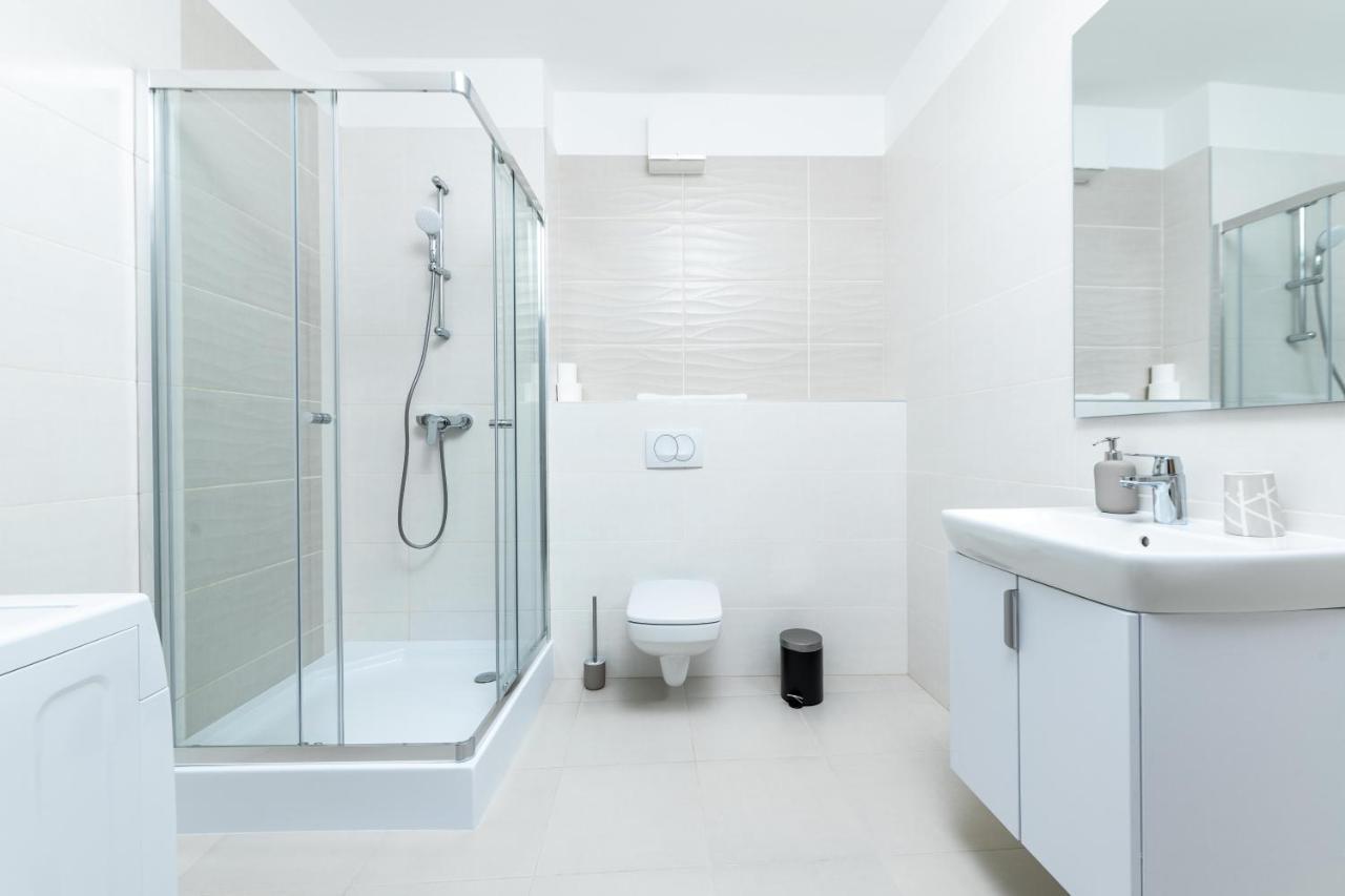 Westside Apartments By Urbanrent Budapest Esterno foto