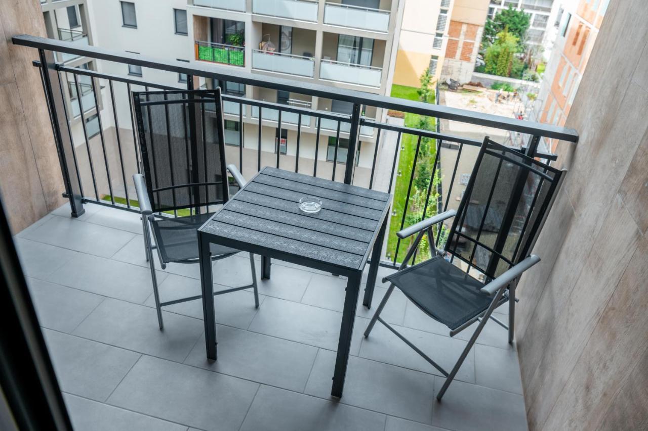 Westside Apartments By Urbanrent Budapest Esterno foto