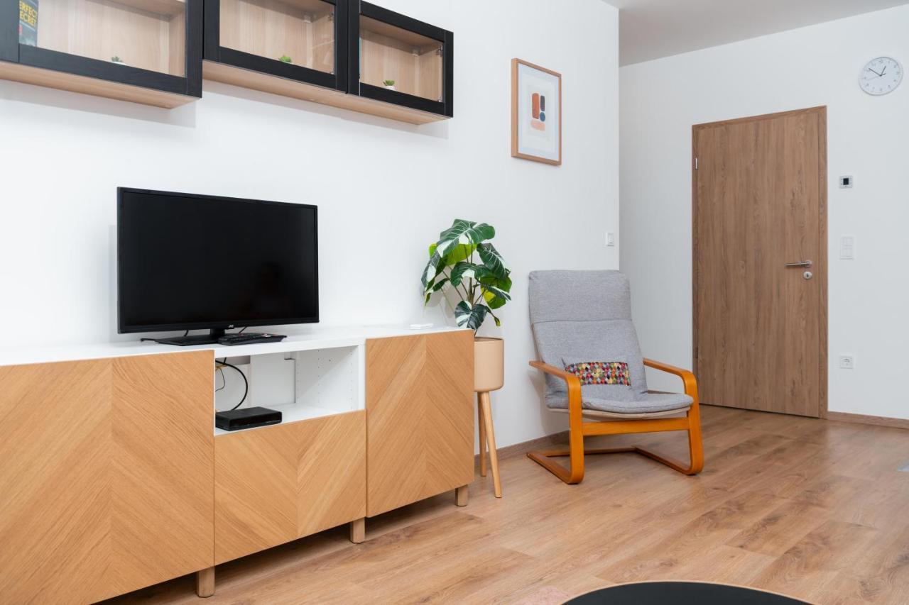 Westside Apartments By Urbanrent Budapest Esterno foto